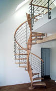 Holzspindeltreppen mit Edelstahlgel�nder